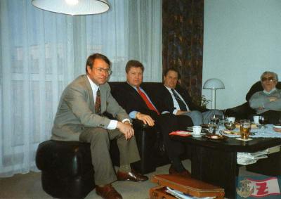 img037.jpg