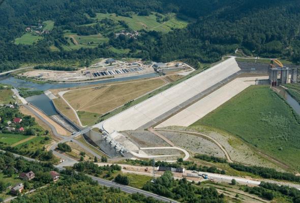 Po 31 latach zbiornik Świnna Poręba oddany do użytku