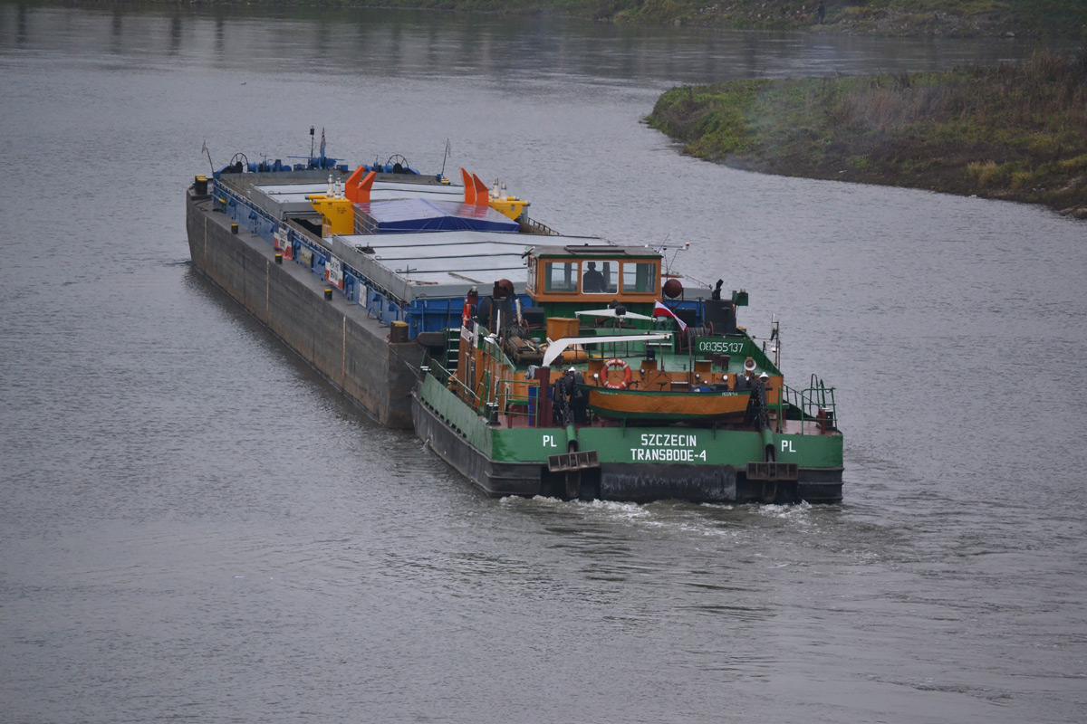 Dzieki żeglownym rzekom większy obrót portów morskich