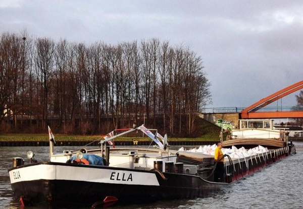 Kolizja barki ELLA na Wezerze.