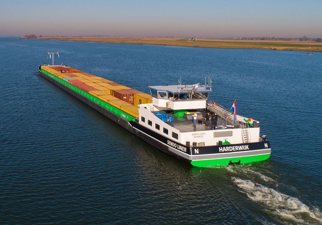 Statkiem roku 2019 śródlądowy kontenerowiec