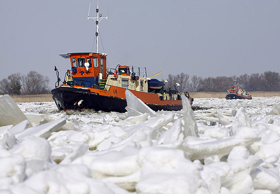 Lodołamacze ruszyły do akcji