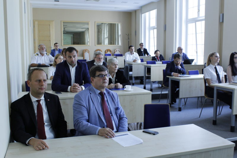 Wrocław. Posiedzenie zespołu ds. żeglugi na Odrze