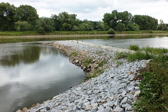 Wody Polskie podpisały z wykonawcą umowę na remont ostróg na Odrze
