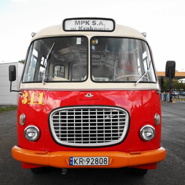 Zabytkowym autobusem dojedziesz na regaty wioślarskie