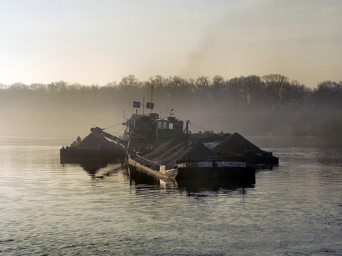 Nie w drogi i kolej, ale inwestycje w żeglugę