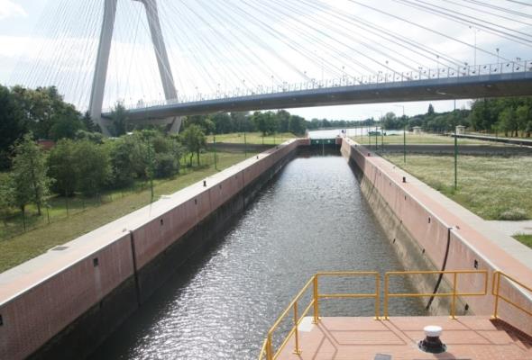 Są umowy na dofinansowanie inwestycji transportowych wartych 1,5 miliarda złotych