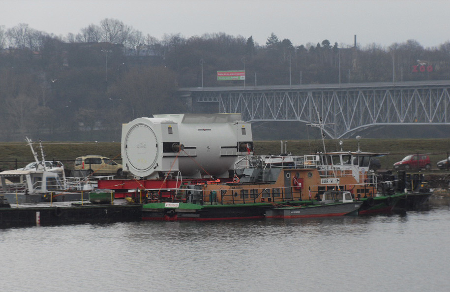 Nadgabaryty także na Wiśle