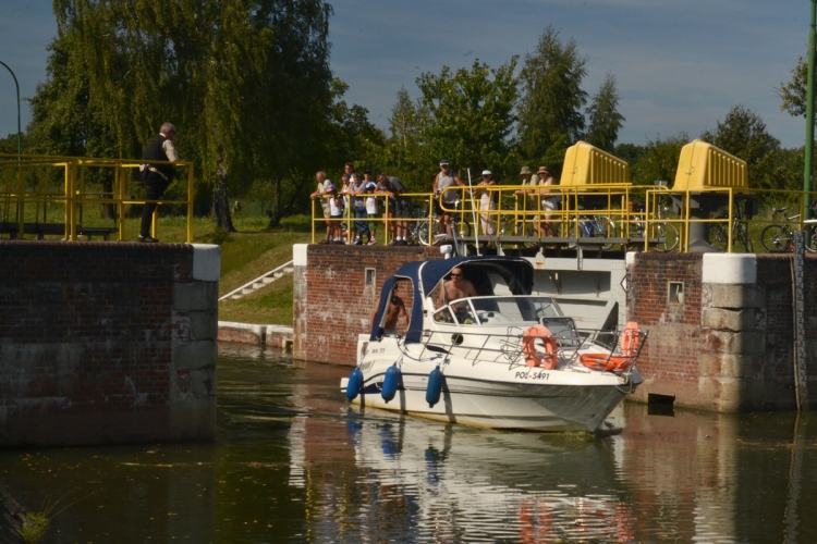 Żegluga komercyjna i rekreacyjna będą traktowane jednakowo w Niemczech