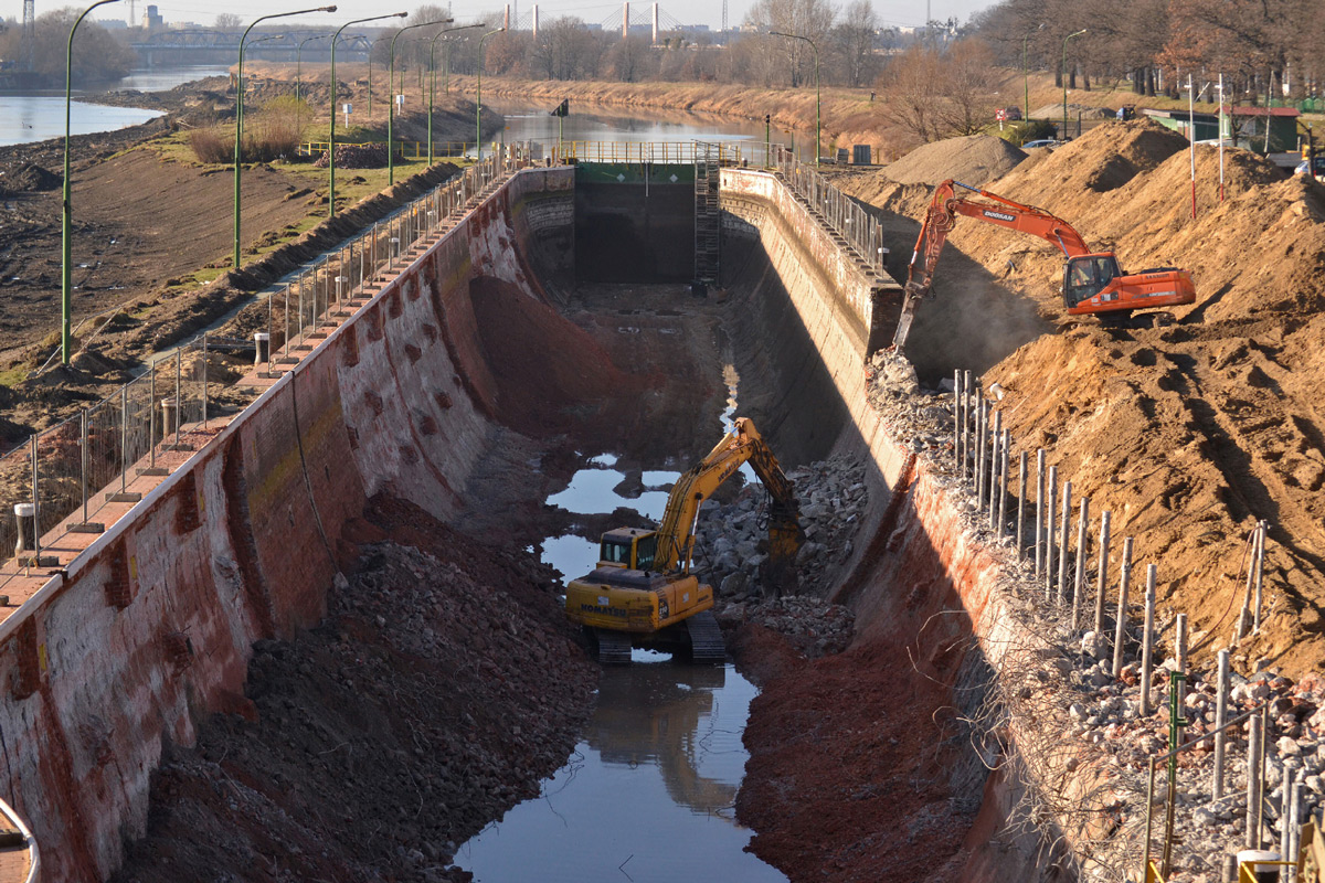 WWW:  Patrząc z boku
