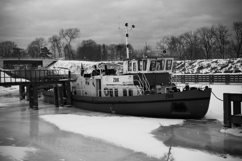 Zima nie odpuszcza. Lodołamacze czekają