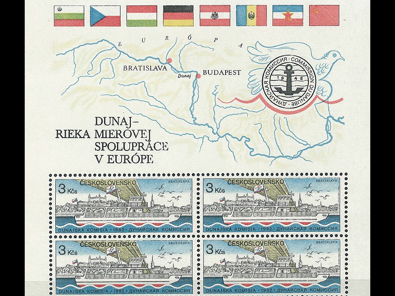 537-Statek pasazerski KAMZIK